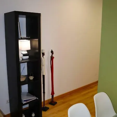 Costa Rral Nº 1066 *