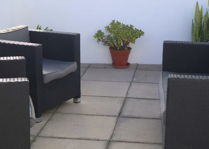 Costa * Ponta Delgada (Sao Miguel)